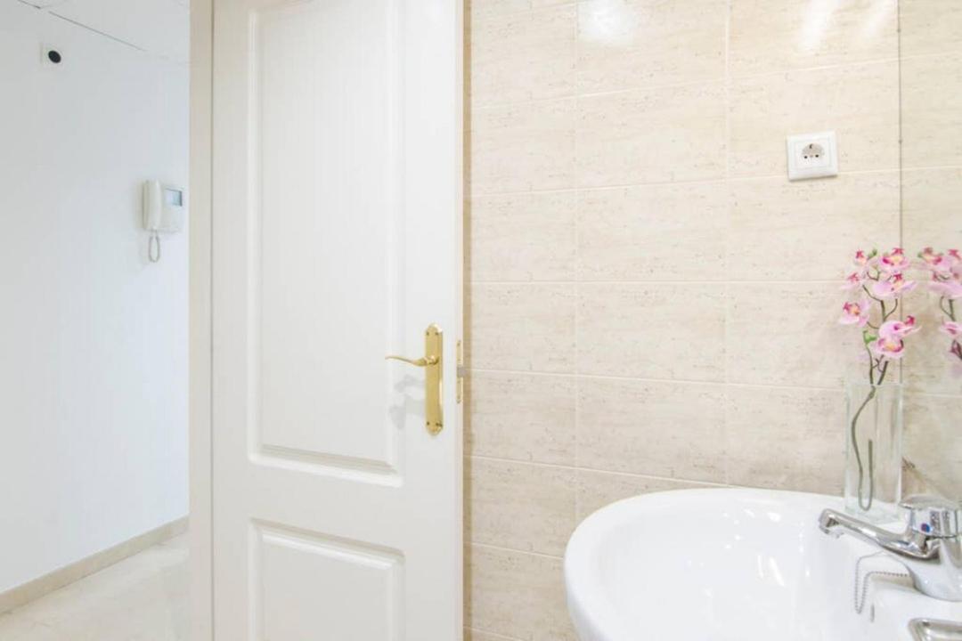 Cruz Apartment Madrid Ngoại thất bức ảnh